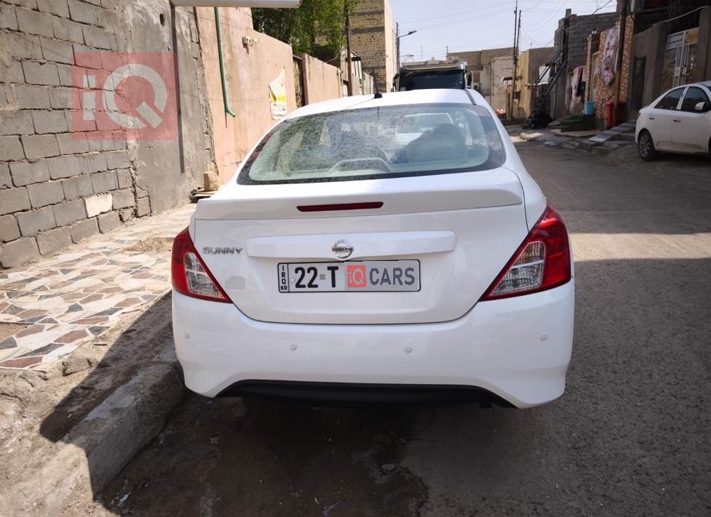 نیسان سەنی